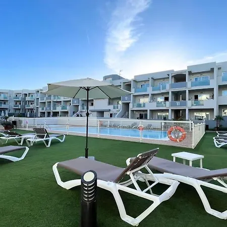 B-rent Sun 207 Pool View Apartamento *